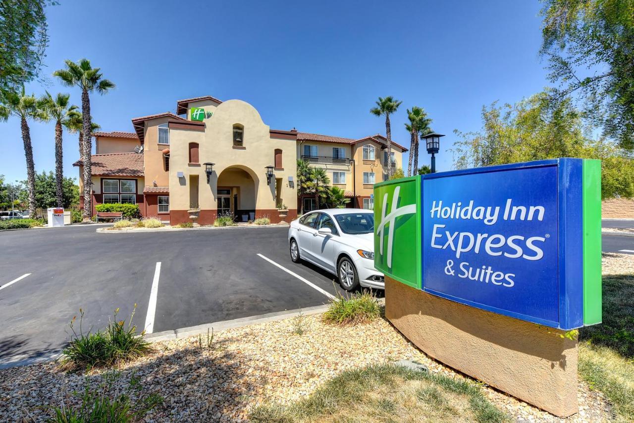 Holiday Inn Express Hotel & Suites Manteca, An Ihg Hotel Exterior photo